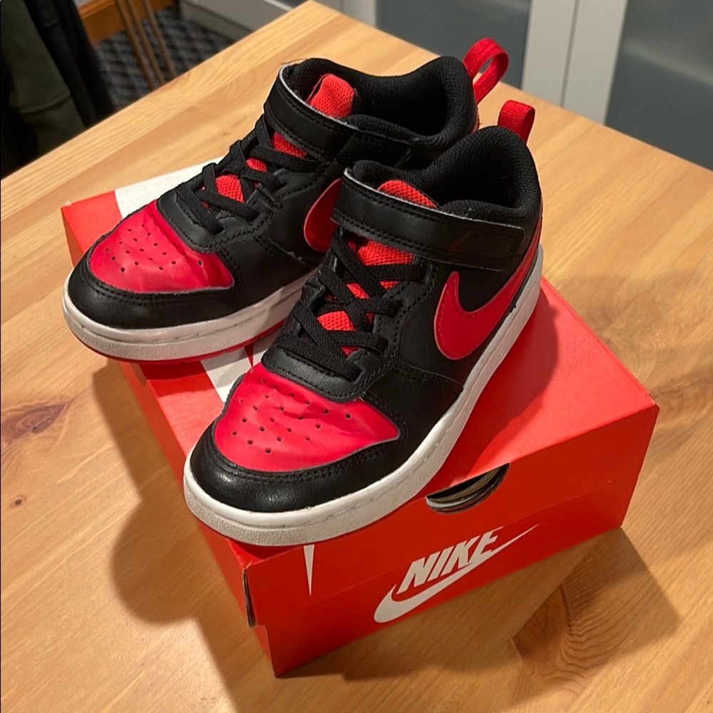 Nike Kids Black and Red Sneakers